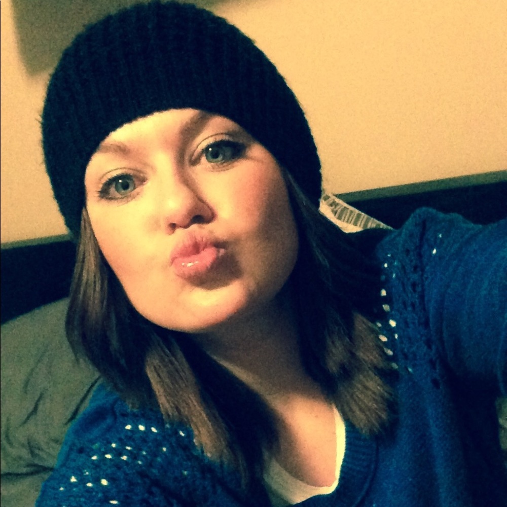 Meet your Posher, Rebecca